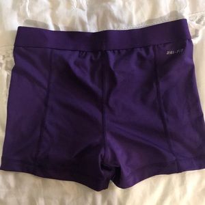 Nike pro short size M